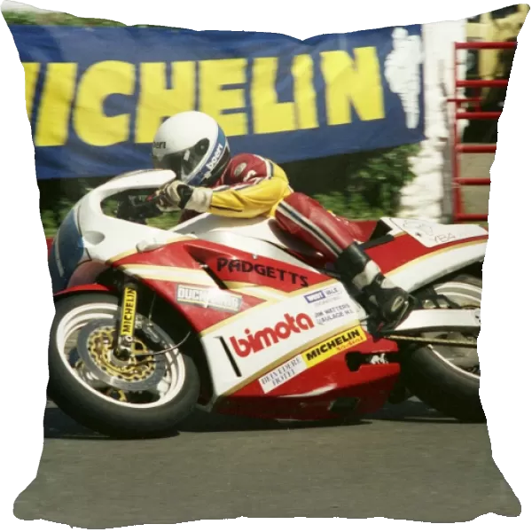 Dave Leach (Yamaha) at Ballacraine; 1988 Production B TT