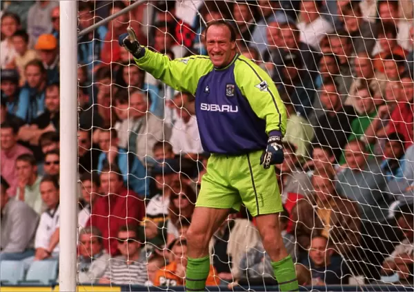 Steve Ogrizovic in Action: Coventry City vs Leeds United (FA Carling Premiership, 1997)