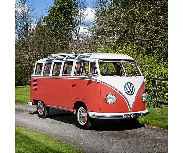 Volkswagen VW Classic Camper Van - 21