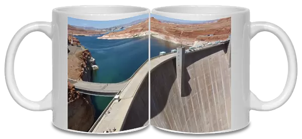 Hydroelectricity and river flow regulation dam with reservoir, Glen Canyon Dam, Lake Powell, Colorado River, Arizona