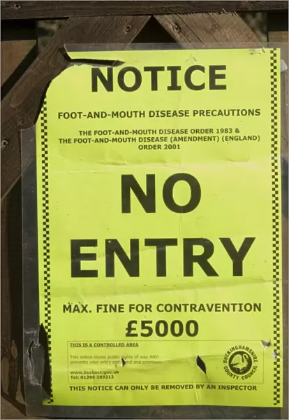 No Entry Foot-and-Mouth Disease Precautions notice, Moses Plat Farm, Speen, Buckinghamshire, England, February
