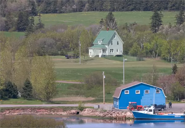 NA, Canada, Prince Edward Island, French River. Home above harbour
