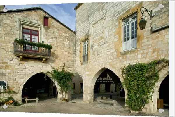 Place des Corniers, Montpazier, Dordogne, Perigord, France. A bastide or fortified town