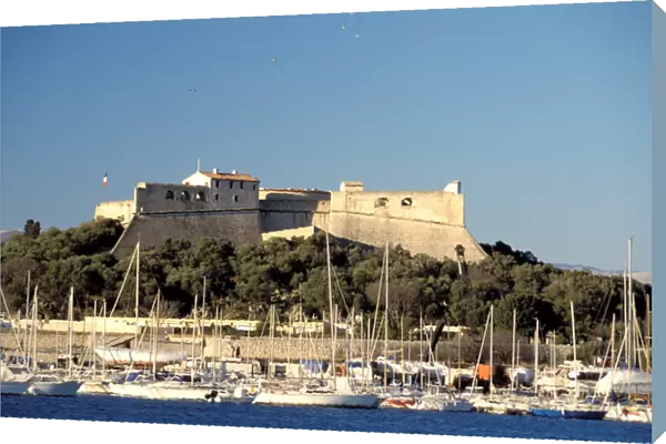 Europe, France, Cote D Azur, Antibes. Harbor and Fort Carre