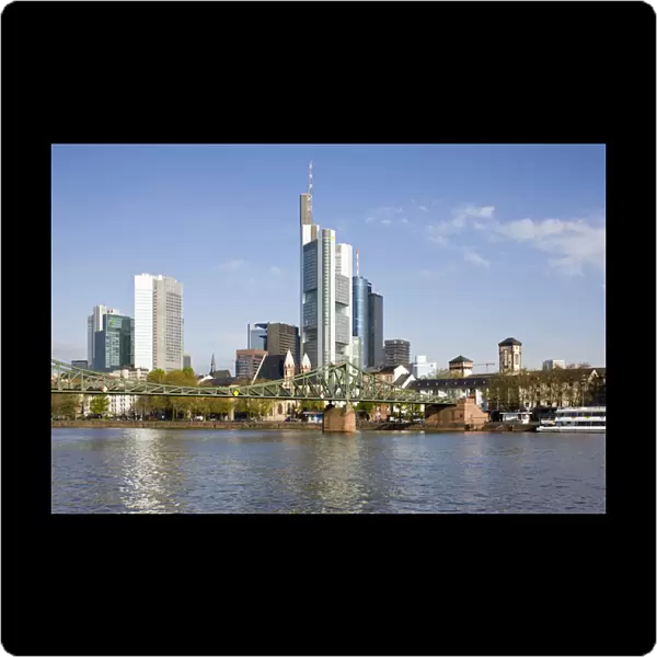 GERMANY, Hessen, Frankfurt am Main. City View along Main River, morning