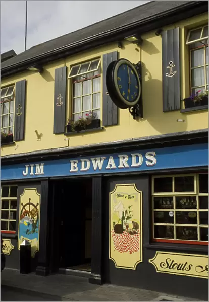 IRELAND, County Cork, Kinsale. Jim Edwards Pub and Restaurant