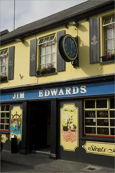 IRELAND, County Cork, Kinsale. Jim Edwards Pub and Restaurant