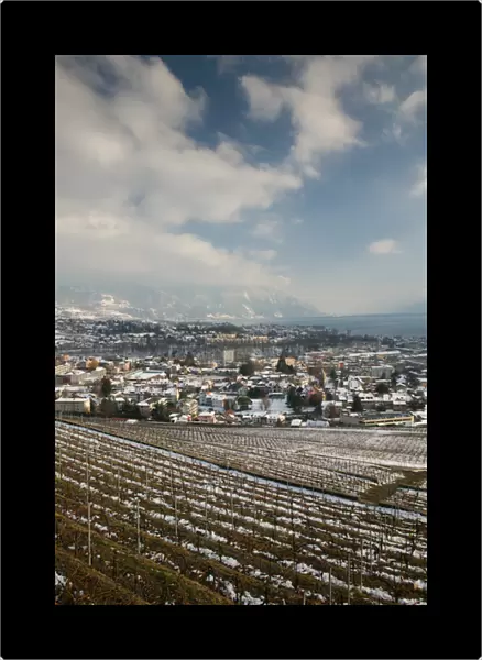 SWITZERLAND-(Vaud)-Swiss Riviera-VEVEY: Hillside view of VEVEY  /  Winter Shore of Lake