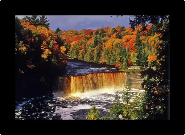 Upper Tahquamenon Falls in autumn at Tahquamenon Falls State Park, Michigan, USA