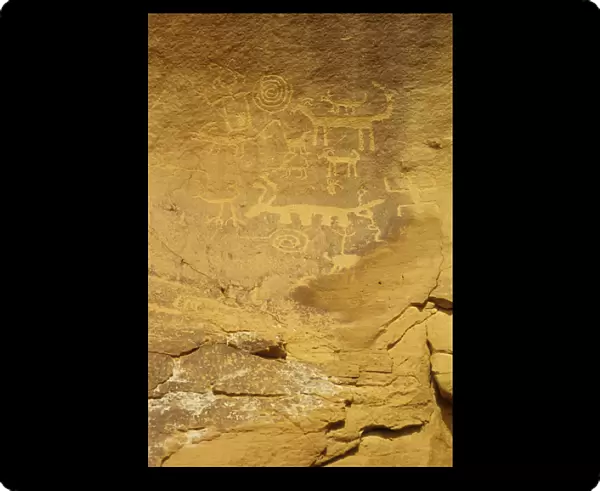 New Mexico: Chaco Canyon, Anasazi Una Vida ruin petroglyphs, October
