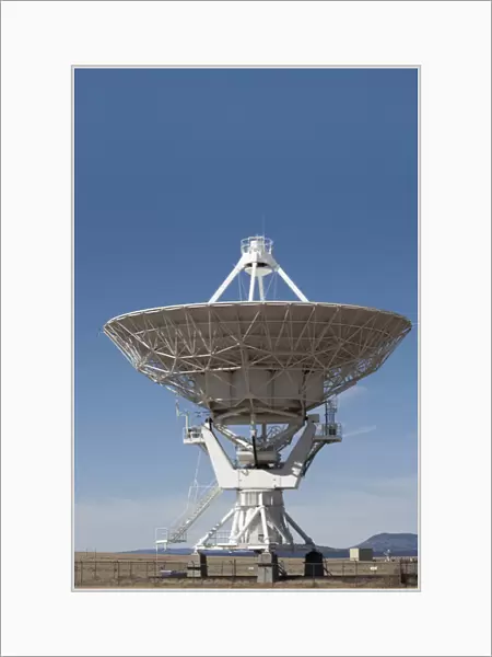 North America, USA, New Mexico, Socorro. One antenna of the Very Large Array or National