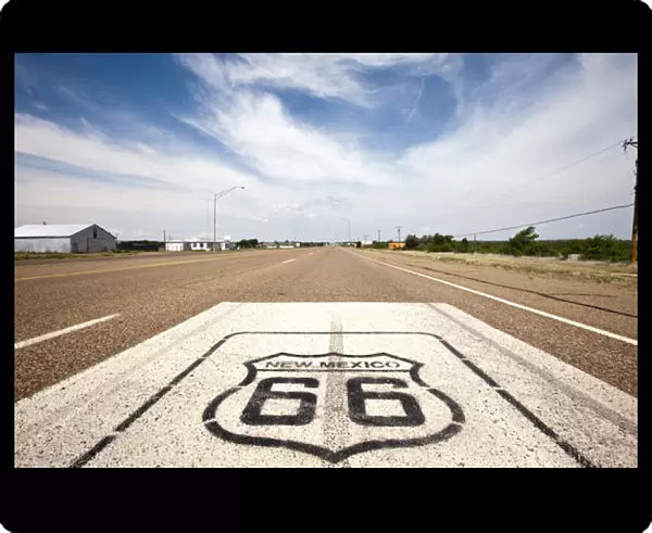 USA, New Mexico, Tucumcari, Route 66 marker on highway