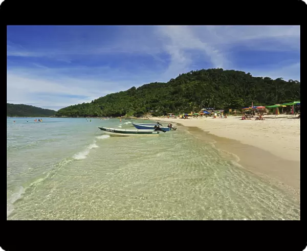 Malaysia, Perhentian Islands, Perhentian Kecil, beautiful white sand beach