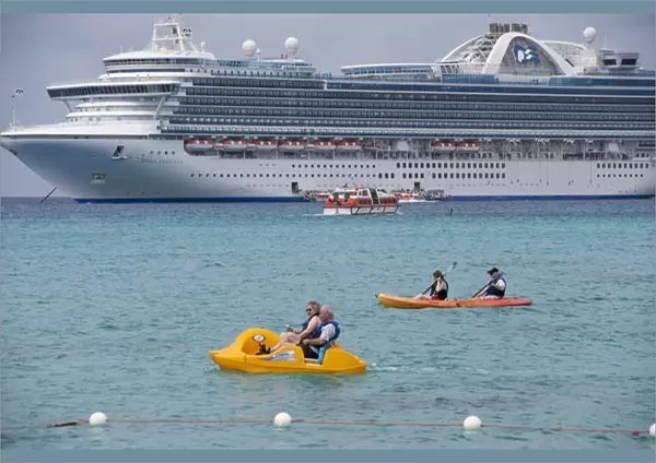 Bahamas, Eleuthera, Princess Cays, Crown Princes, cruise ship, paddleboat, kayak, tender