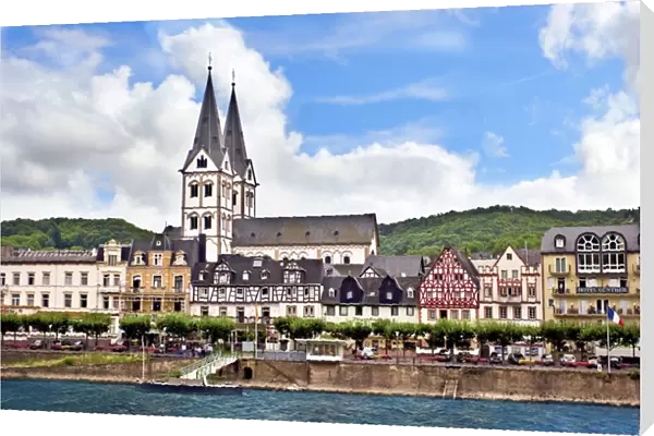 Boppard, Germany, Rhineland-Palatinate, cross timbered houses and the Church of St