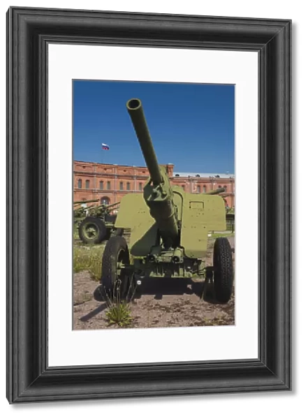 Russia, Saint Petersburg, Kronverksky Island, Artillery Museum, exterior, cannon