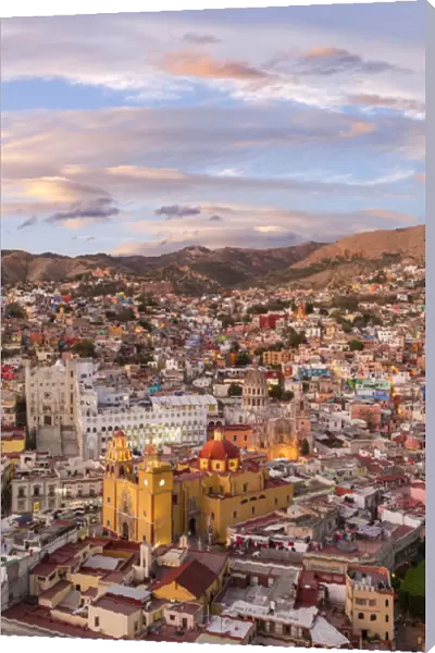 Mexico, Guanajuato. Overview of city. Credit as: Don Paulson  /  Jaynes Gallery  /  DanitaDelimont