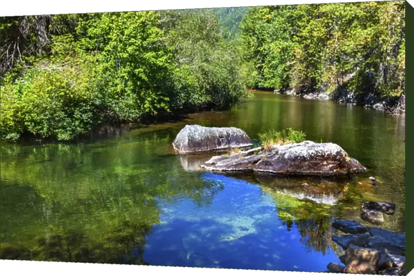 Summer Colors Reflection Wenatchee River Reflections Stevens Pass Leavenworth Washington
