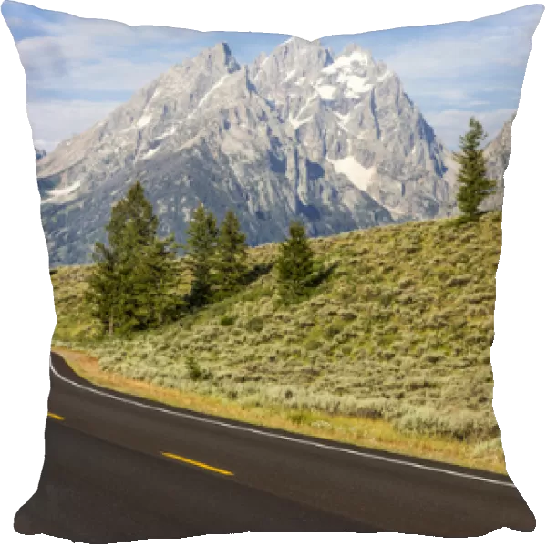 Road bicycling in Grand Teton National Park, Wyoming, USA (MR)