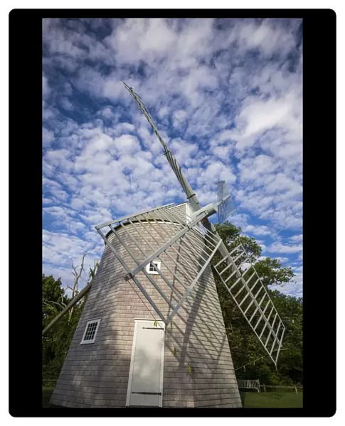 USA, Massachusetts, Cape Cod, Orleans, old windmill