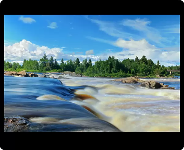 Canada, Quebec, Saint-Felicien. Chutes a Michel on Ashuapmushuan River. Credit as
