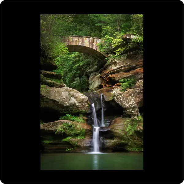 Old Mans Cave Upper Falls, Hocking Hills State Park, Ohio