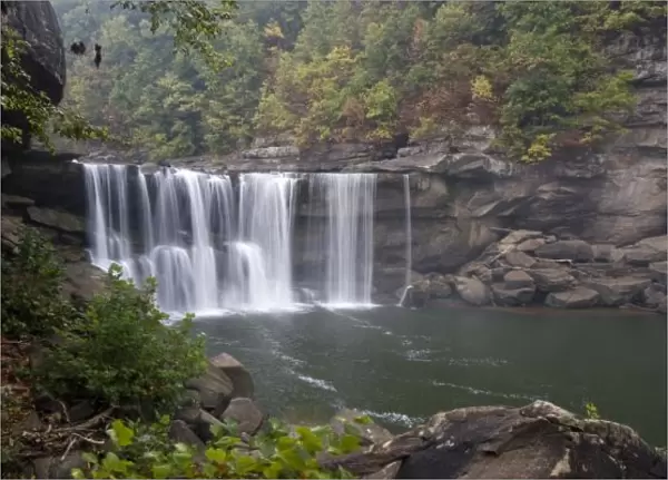 USA - Kentucky. Cumberland Falls on the Cumberland River in Cumberland Falls State Resort Park