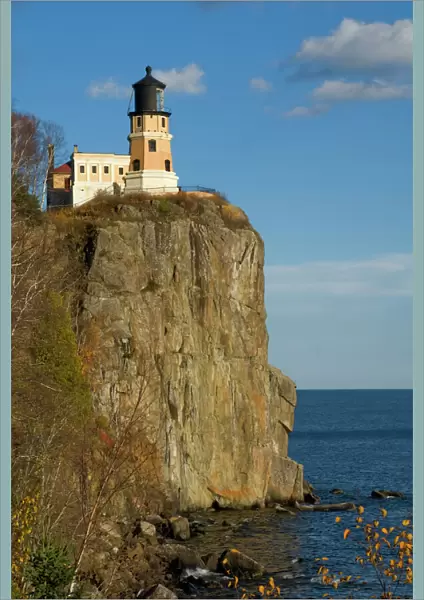 USA, Minnesota. Split Rock Lighthouse on Lake Superior