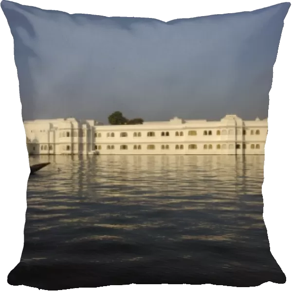 Lake Palace Hotel. Udaipur. Rajasthan. SW INDIA