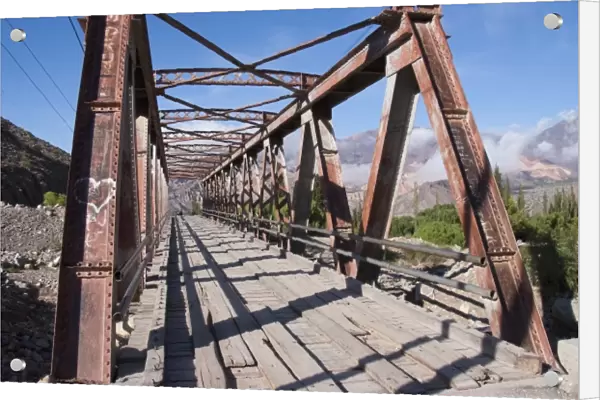 Argentina, Jujuy, Bridge in Tilcara, village in the Quebrada de Humahuaca, UNESCO