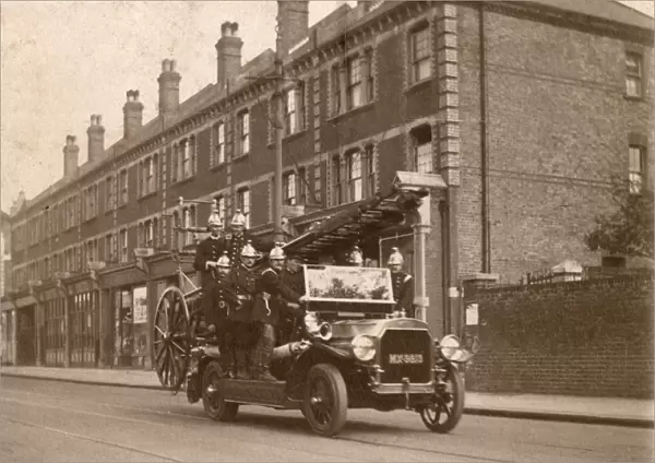 Motorised fire vehicle and crew, Twickenham