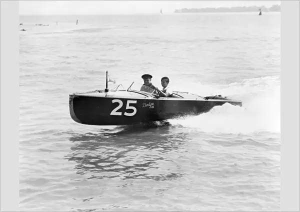 MARION JOE CARSTAIRS (1900-1993). British boat racer