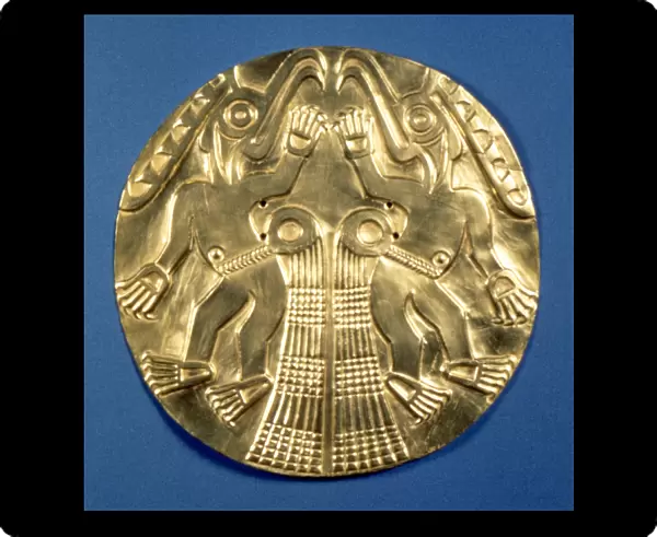 PRE-COLUMBIAN GOLD, 1000 AD. Gold plaque with repousee decoration, from Panama, c1000 A. D