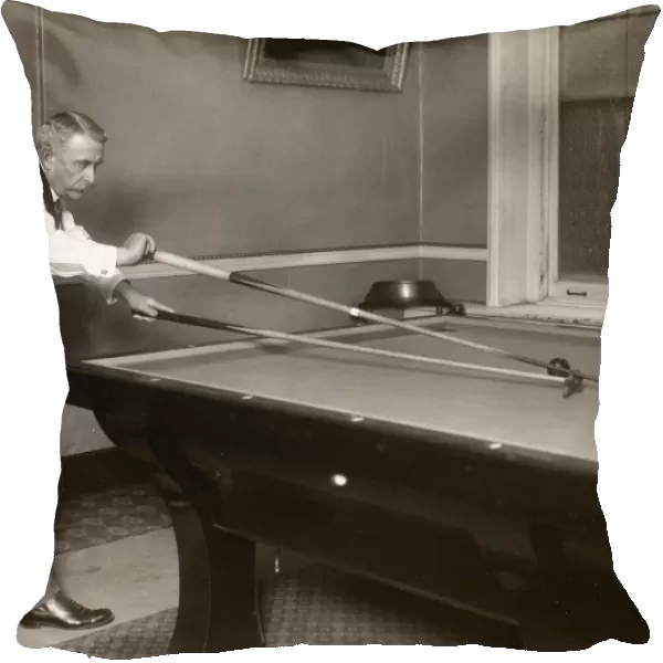 The early 20th century American amateur billiards champion, Edward W. Gardner, a player greatly admired by Mark Twain. Photograph, c1905-1907