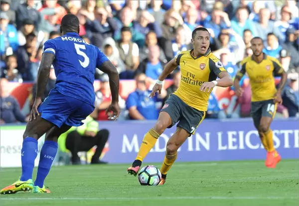 Alexis Sanchez in Action: Arsenal vs. Leicester City, Premier League 2016-17