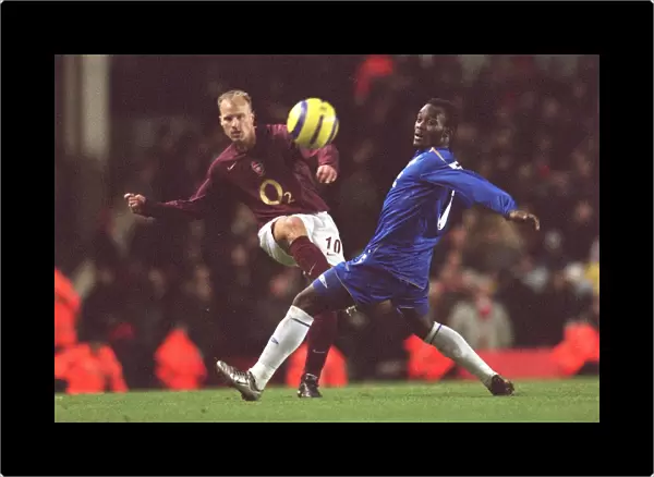 Dennis Bergkamp (Arensal) Micahel Essien (Chelsea). Arsenal 0: 2 Chelsea