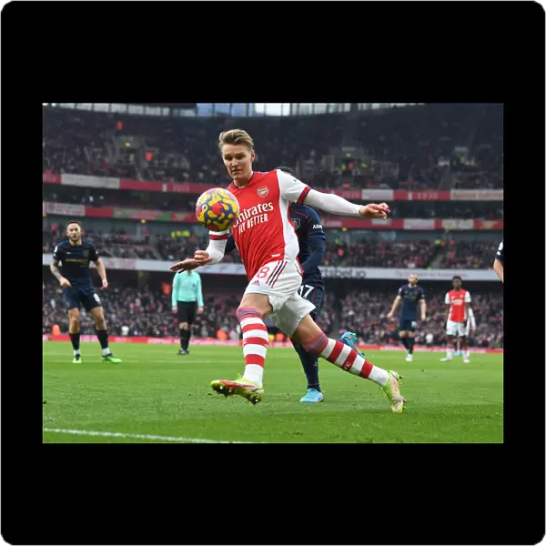 Arsenal's Martin Odegaard Shines in Premier League Clash Against Burnley