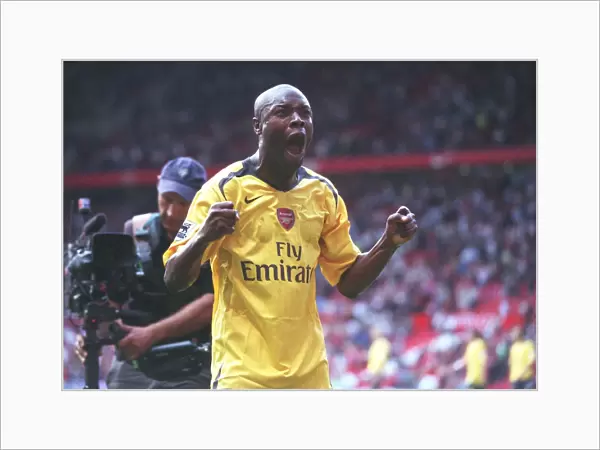 William Gallas celebrates the Arsenal victory after the match