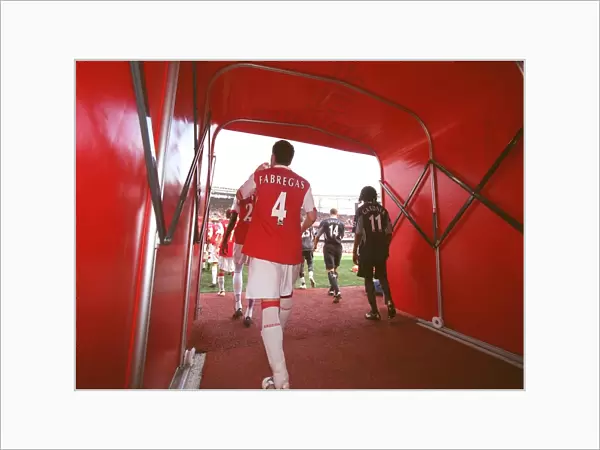 Cesc Fabregas (Arsenal) Ricardo Gardner (Bolton)