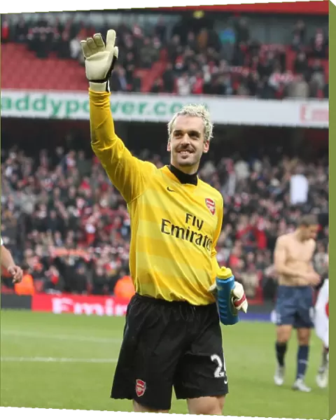 Manuel Almunia (Arsenal) celebrates after the match