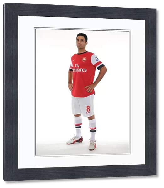 Mikel Arteta with Arsenal Squad at 2013-14 Team Photocall