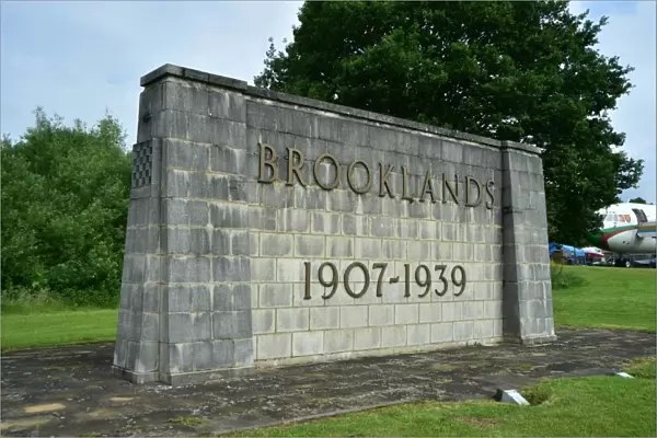 CM3 0384 Brooklands 1907 to 1939