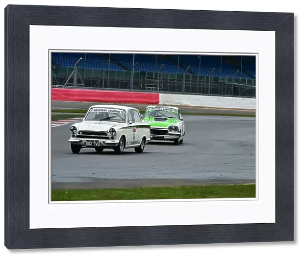 CM6 7509 Graham Myers, Lotus Cortina, 88, Nic Strong, Ford Consul Classic