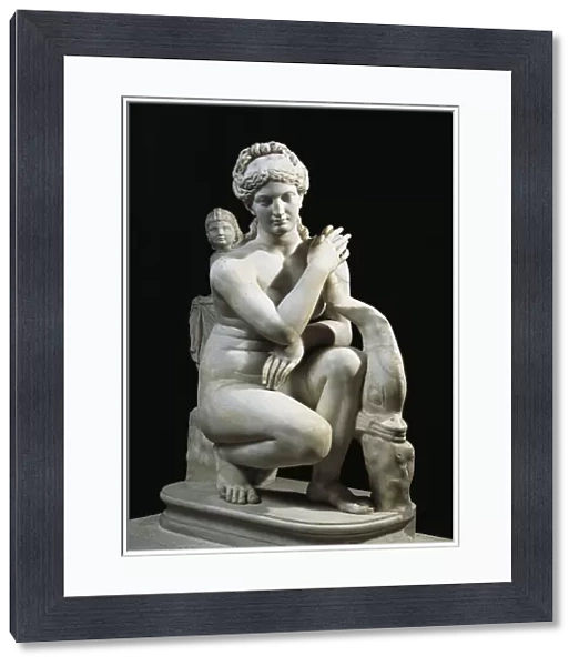 Marble statue of Aphrodite bathing, Copy from Greek bronze original by Doidalsas