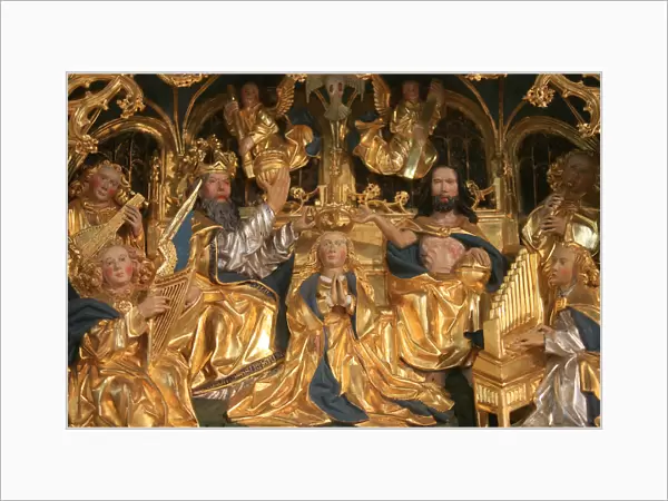 Kerdatevot church golden oak retable: Marys coronation (16th century)
