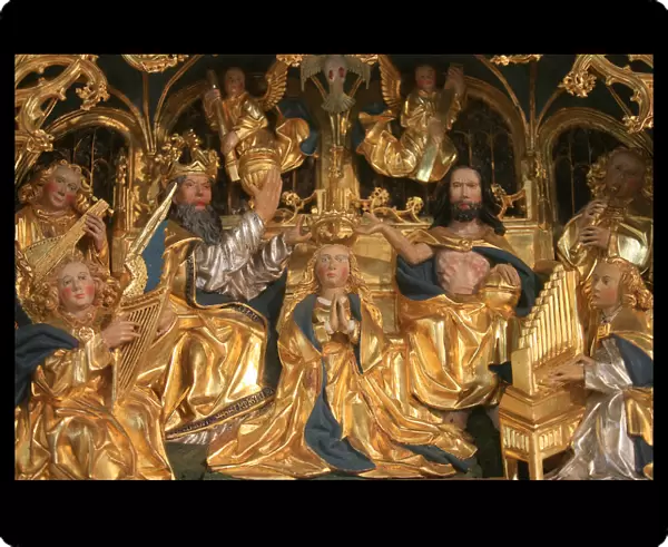 Kerdatevot church golden oak retable: Marys coronation (16th century)