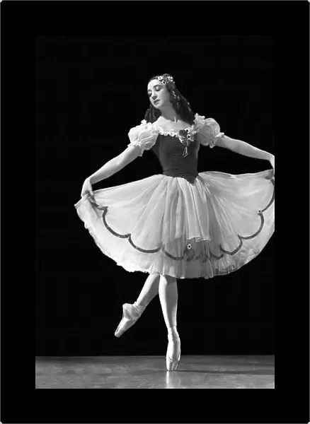 A Ballet Dancer En Pointe