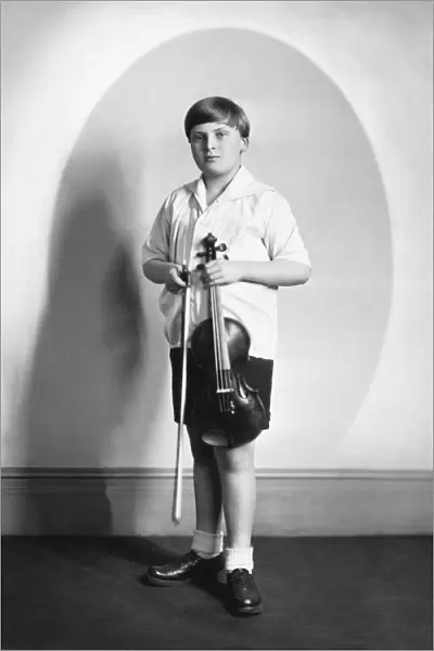 Violinist Yehudi Menuhin