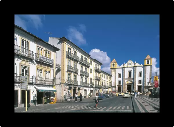 Portugal, Alentejo, Evora, Giraldo Square and church of Santo Antao, 16th century ad