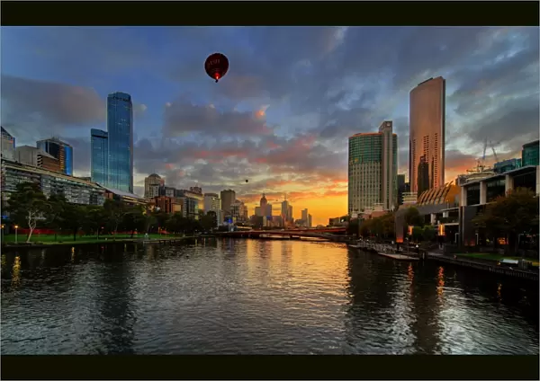 Sunrise over Melbourne with Hot Air Ballooons